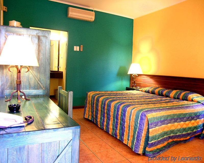 Trupial Hotel & Casino Willemstad Zimmer foto